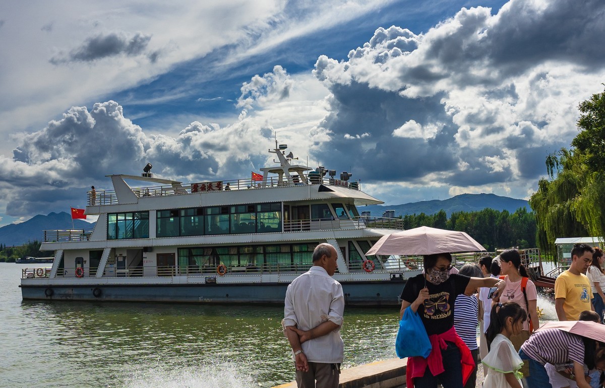 滇池岸边好风光