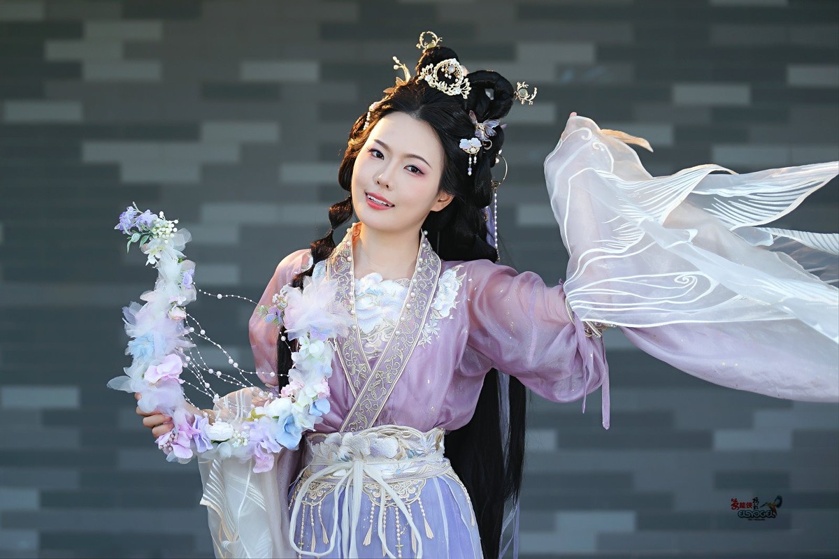 【紫色精灵】---冰冰