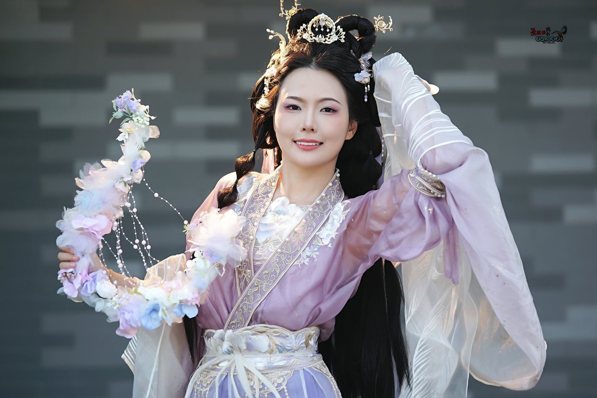 【紫色精灵】---冰冰