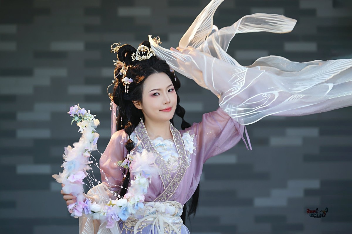 【紫色精灵】---冰冰