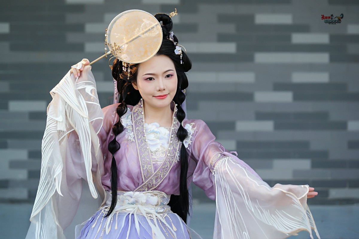 【紫色精灵】---冰冰