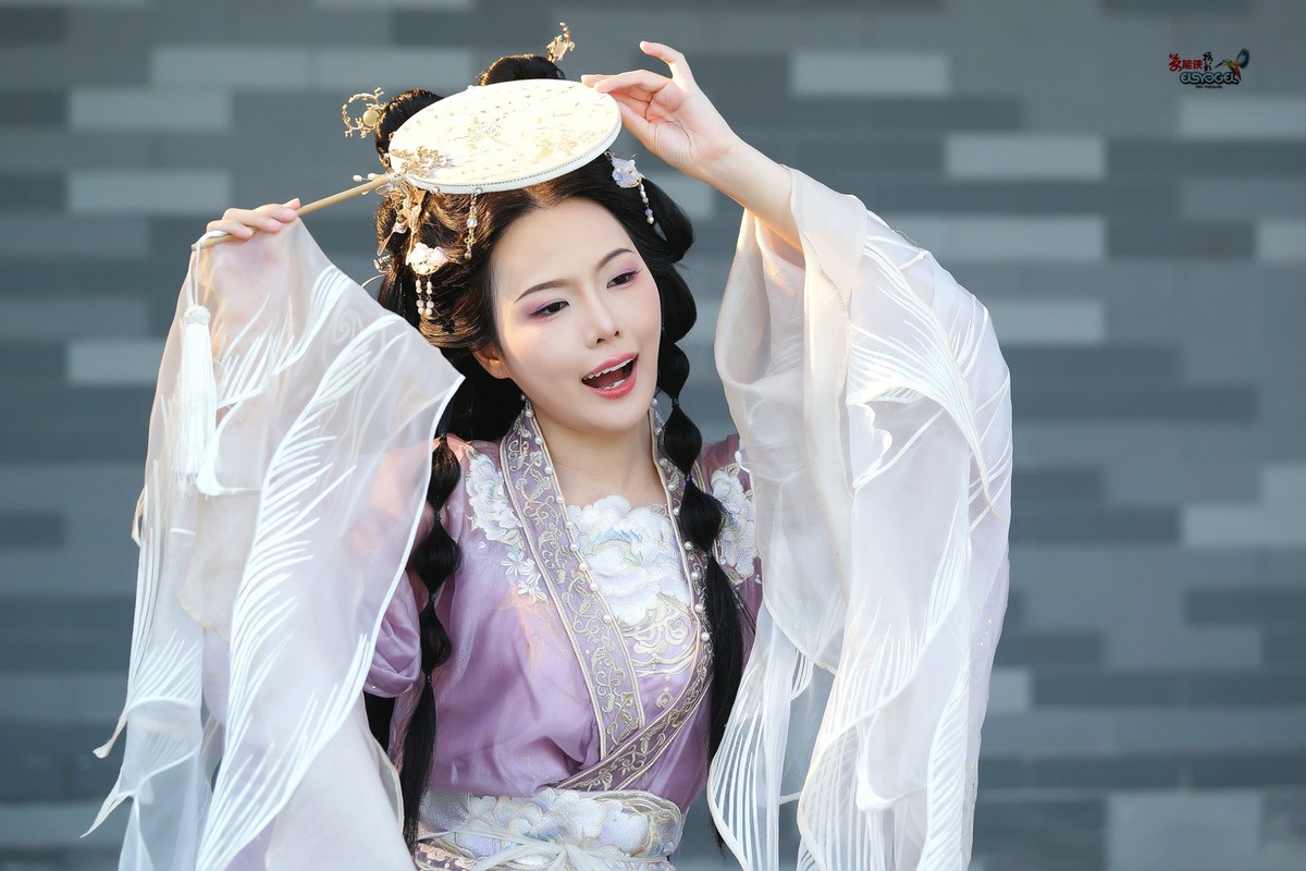 【紫色精灵】---冰冰