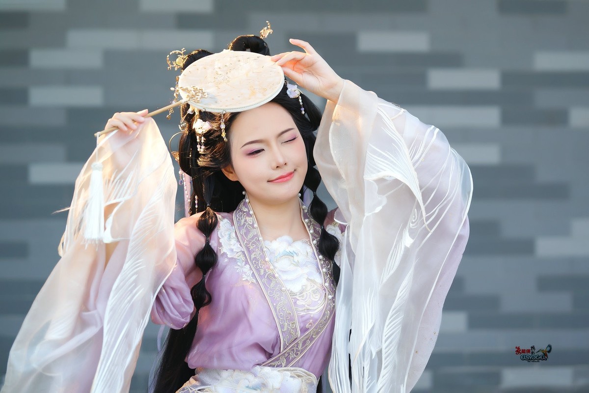 【紫色精灵】---冰冰