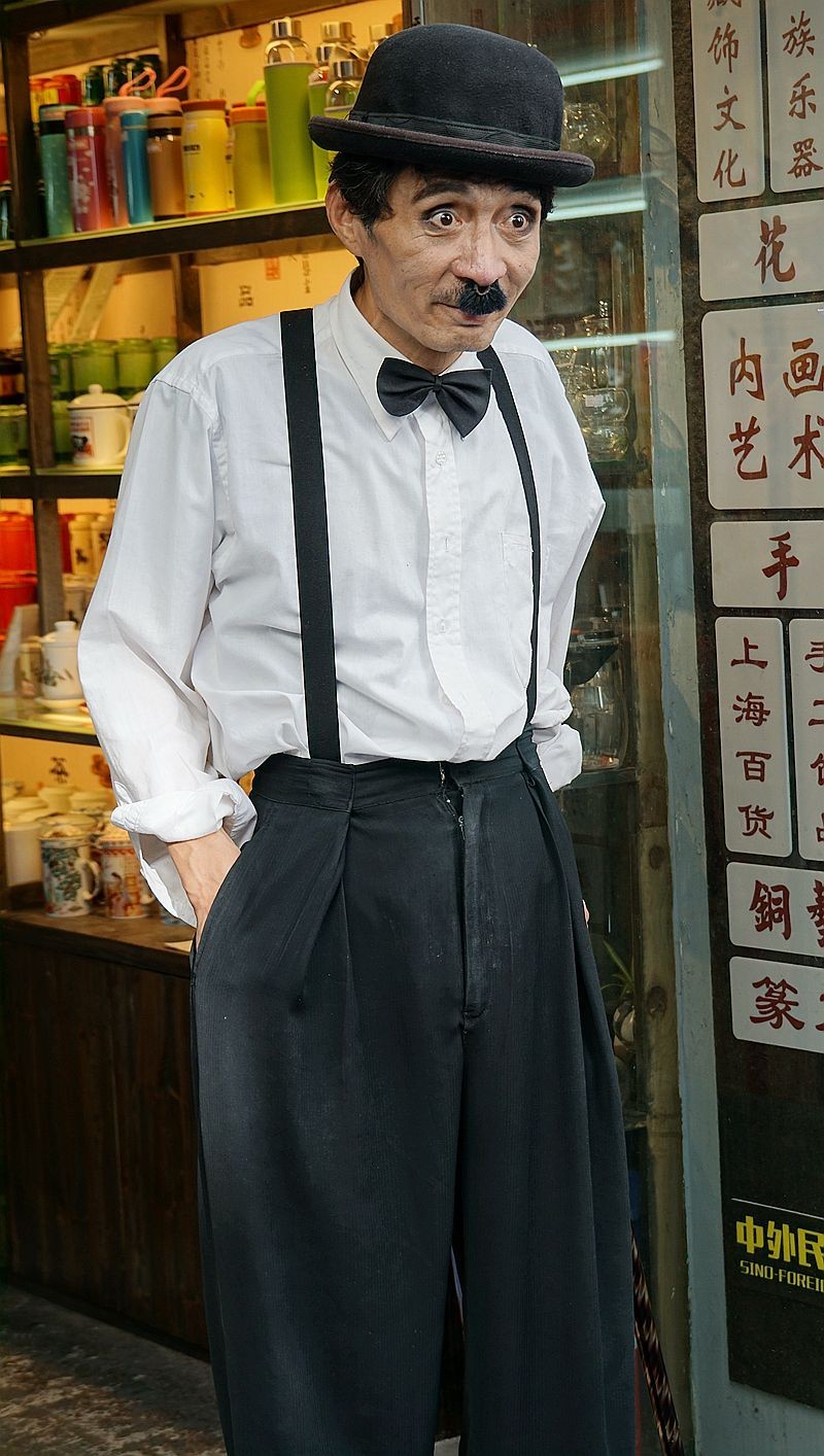 田子坊邂逅“卓别林”