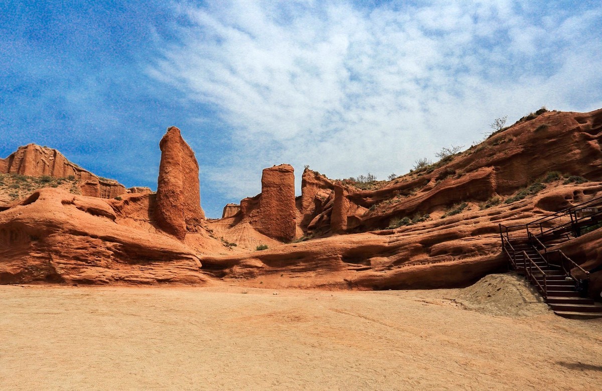 新疆阿克苏---温宿大峡谷