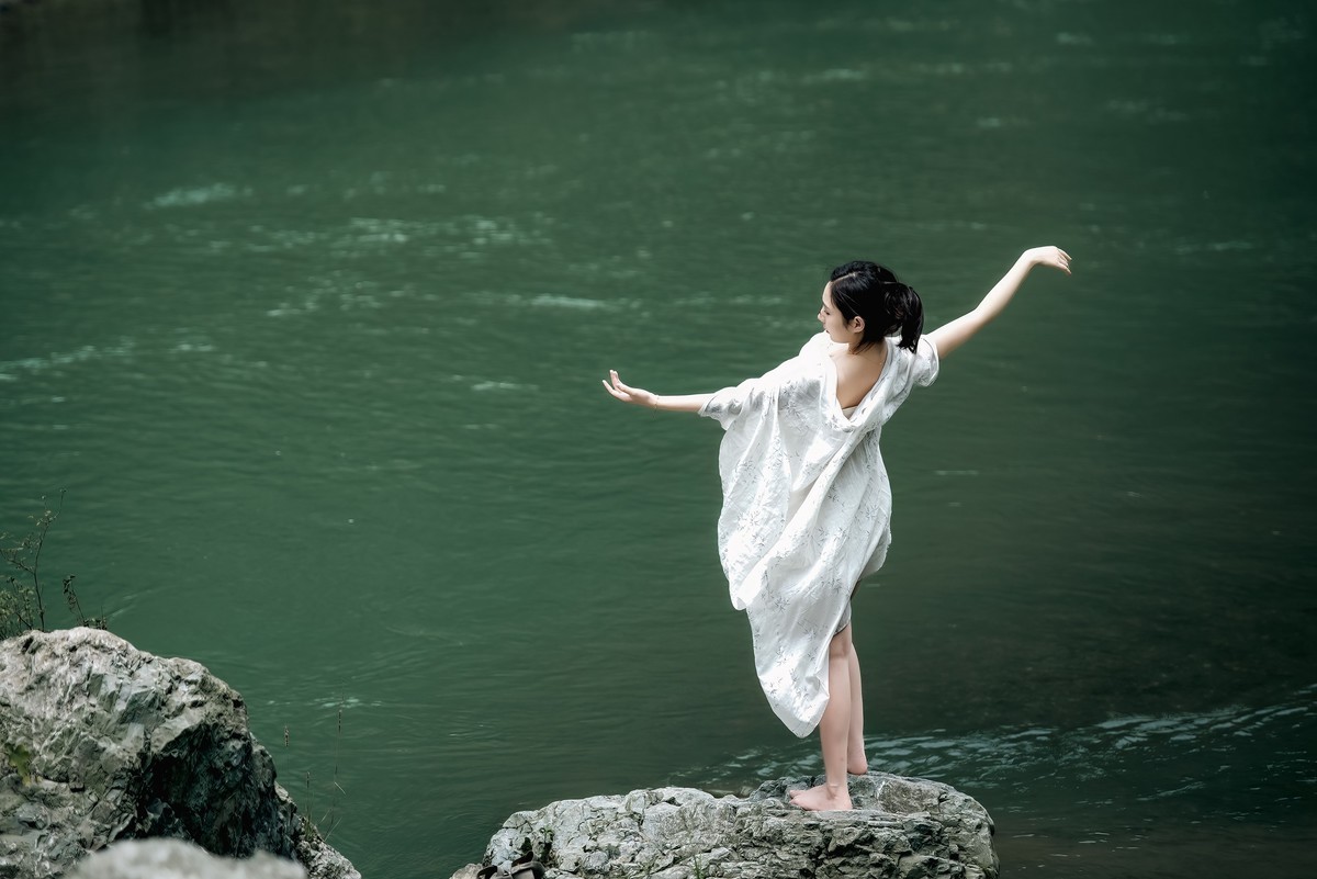 山美水美人更美（3)