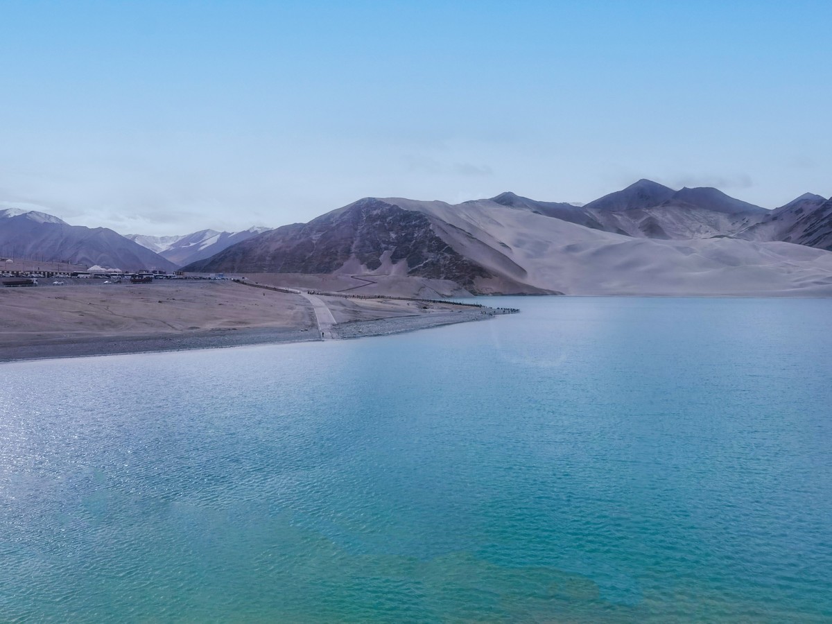 新疆旅拍七布伦口白沙湖