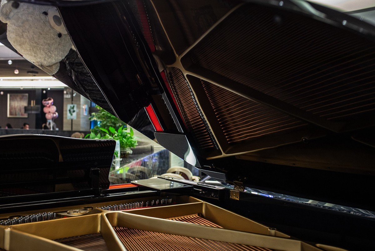 Lecia MP240+Nokton 35/1.2 Asph II VM (餐厅试镜 )