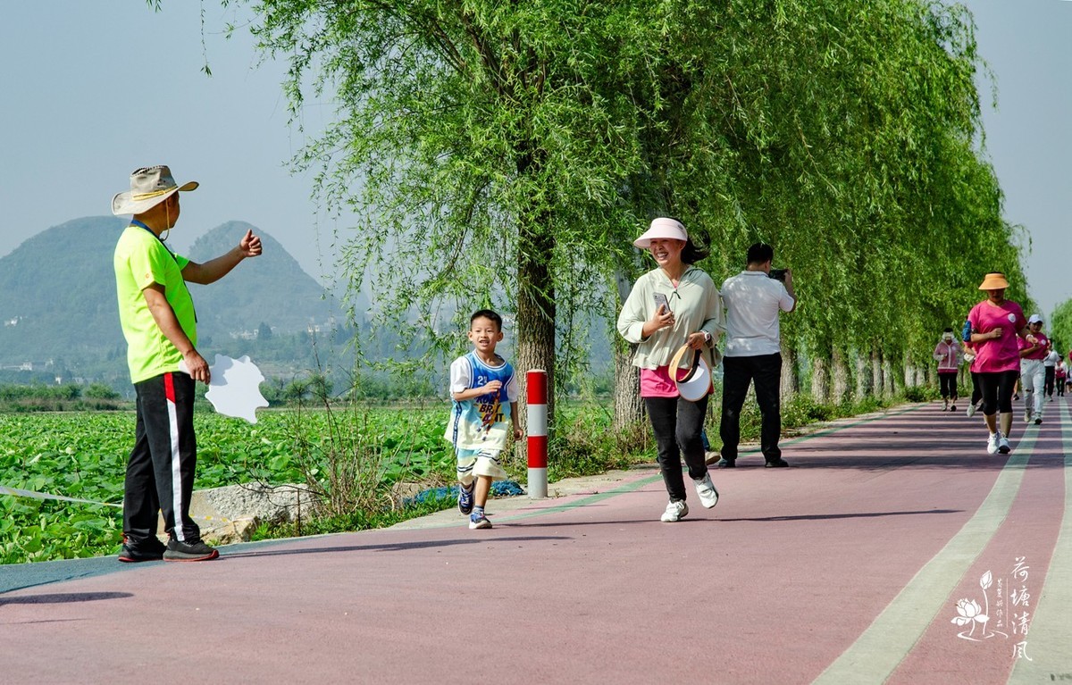 2024、4、27、安龙县人社局“奔跑随心、快乐同行”长跑活动纪实。