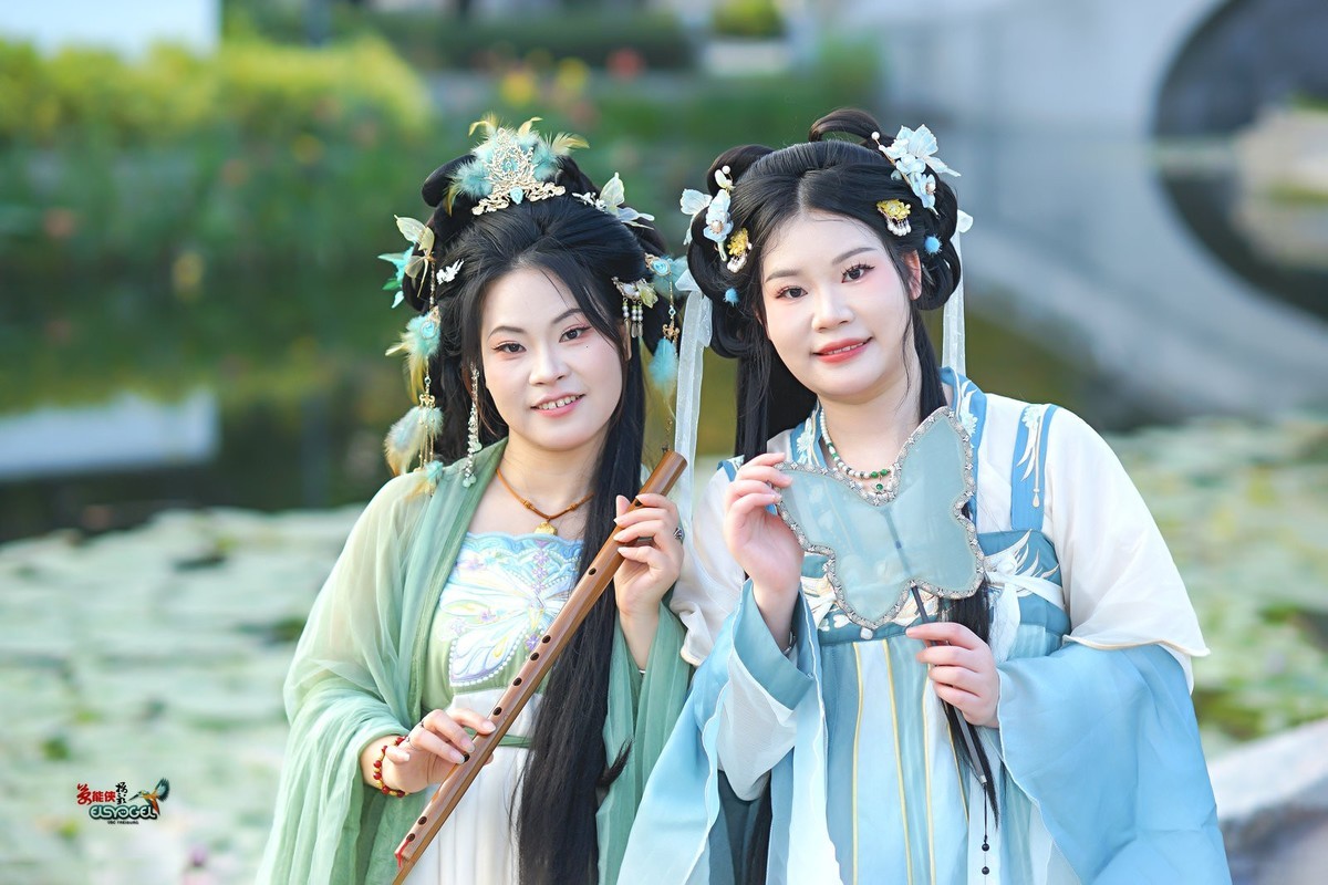 【三朵姐妹花】---露露、超超、倩倩