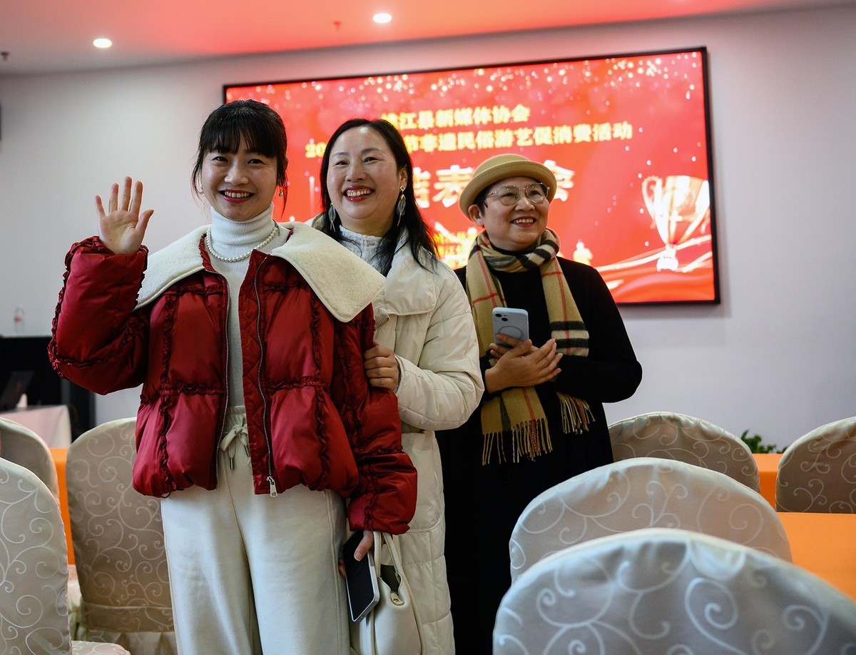 24-70f2.8+闪光灯拍活动