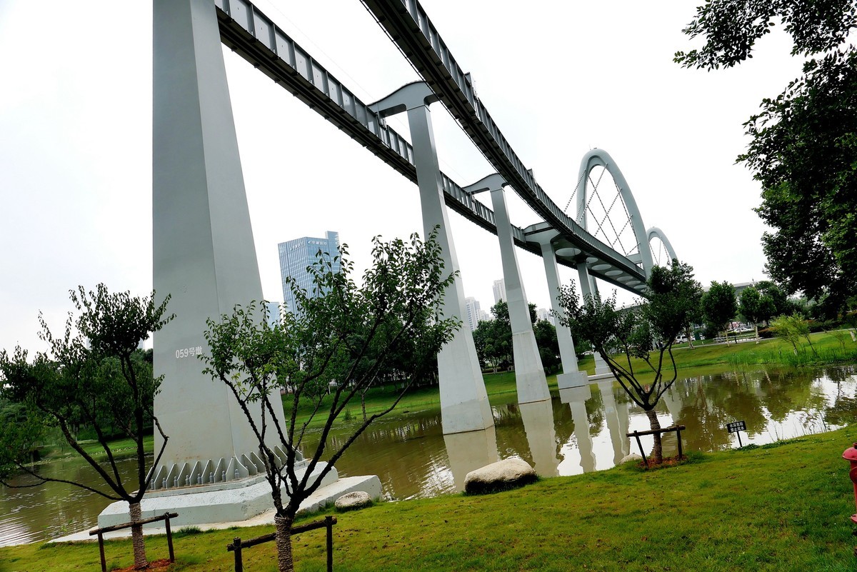 武汉映像---武昌西苑公园风光！