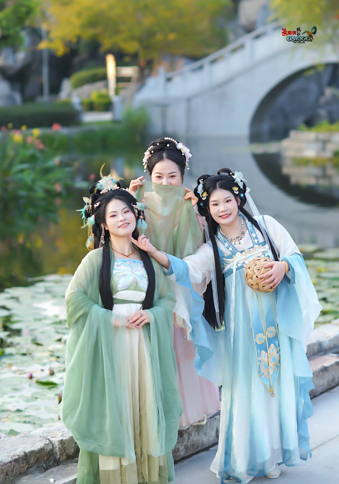 【三朵姐妹花】---露露、超超、倩倩