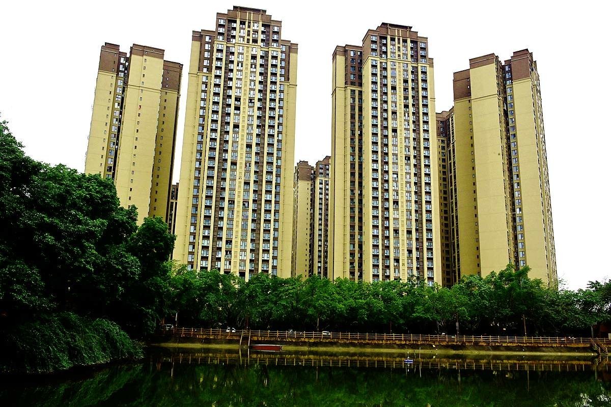 【 成 都 聚 丰 园 】{2}