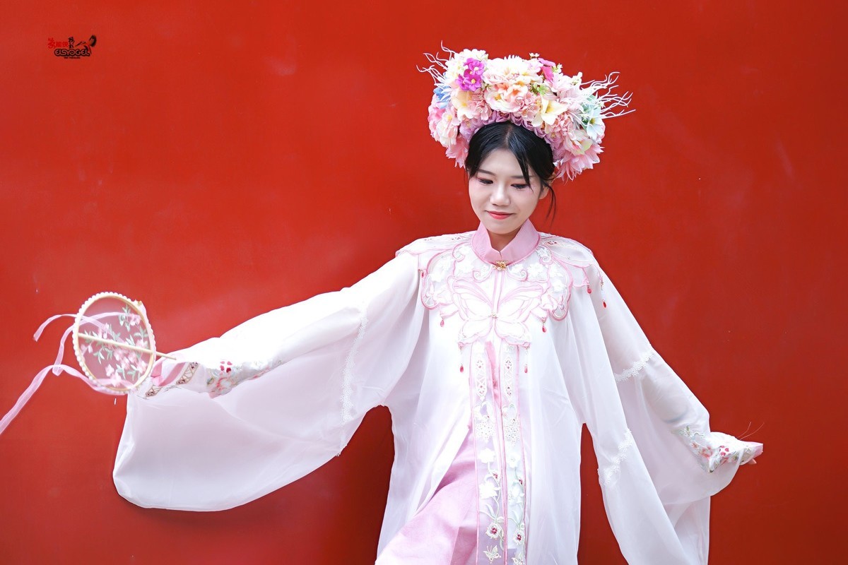 【九月泉州簪花女】 ---小桃