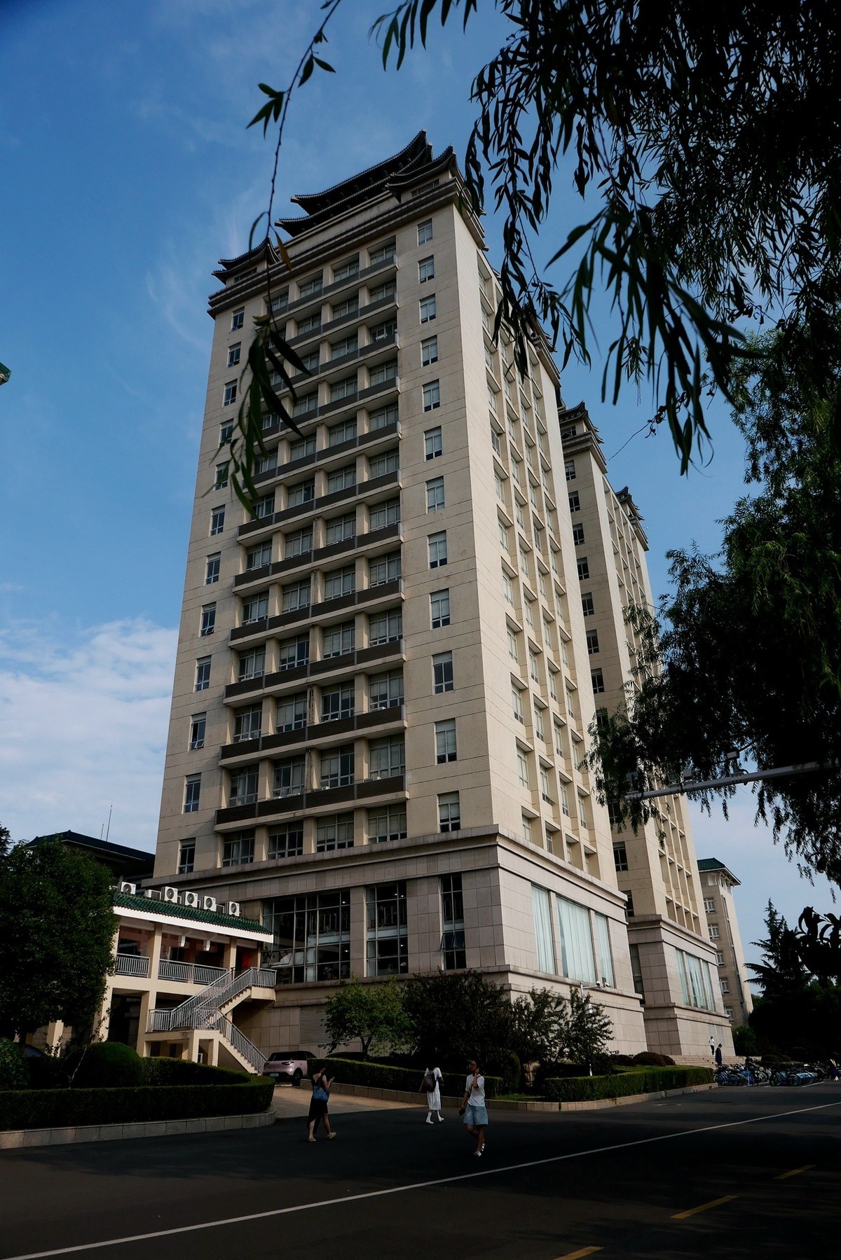 武汉映像----中南民族大学掠影！