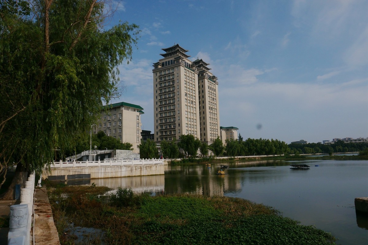 武汉映像----中南民族大学掠影！