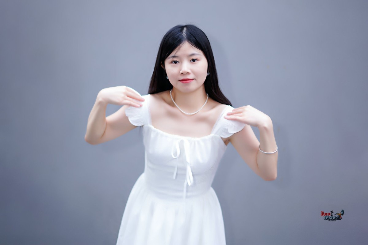 【夏日白裙子少女】---双子