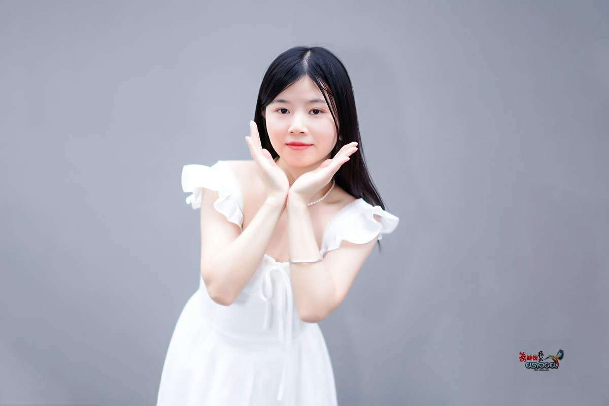 【夏日白裙子少女】---双子