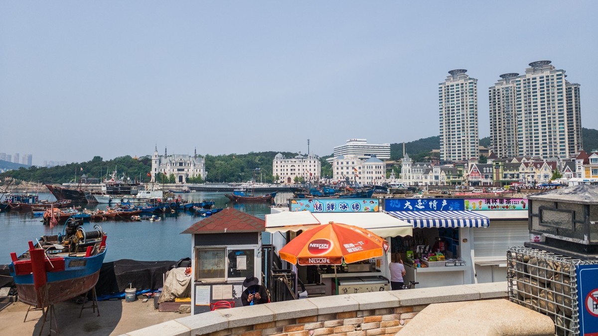 休 渔 期 的 渔 人 码 头 （ 四 ）