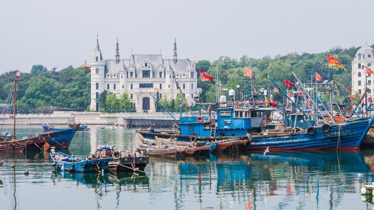 休 渔 期 的 渔 人 码 头 （ 四 ）