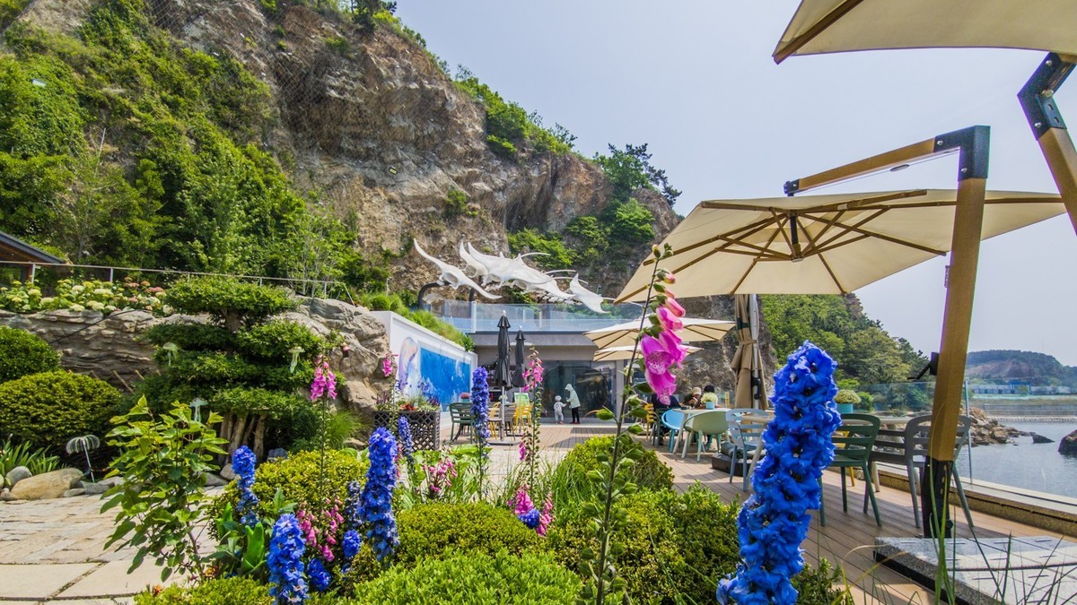 休 渔 期 的 渔 人 码 头 （ 四 ）