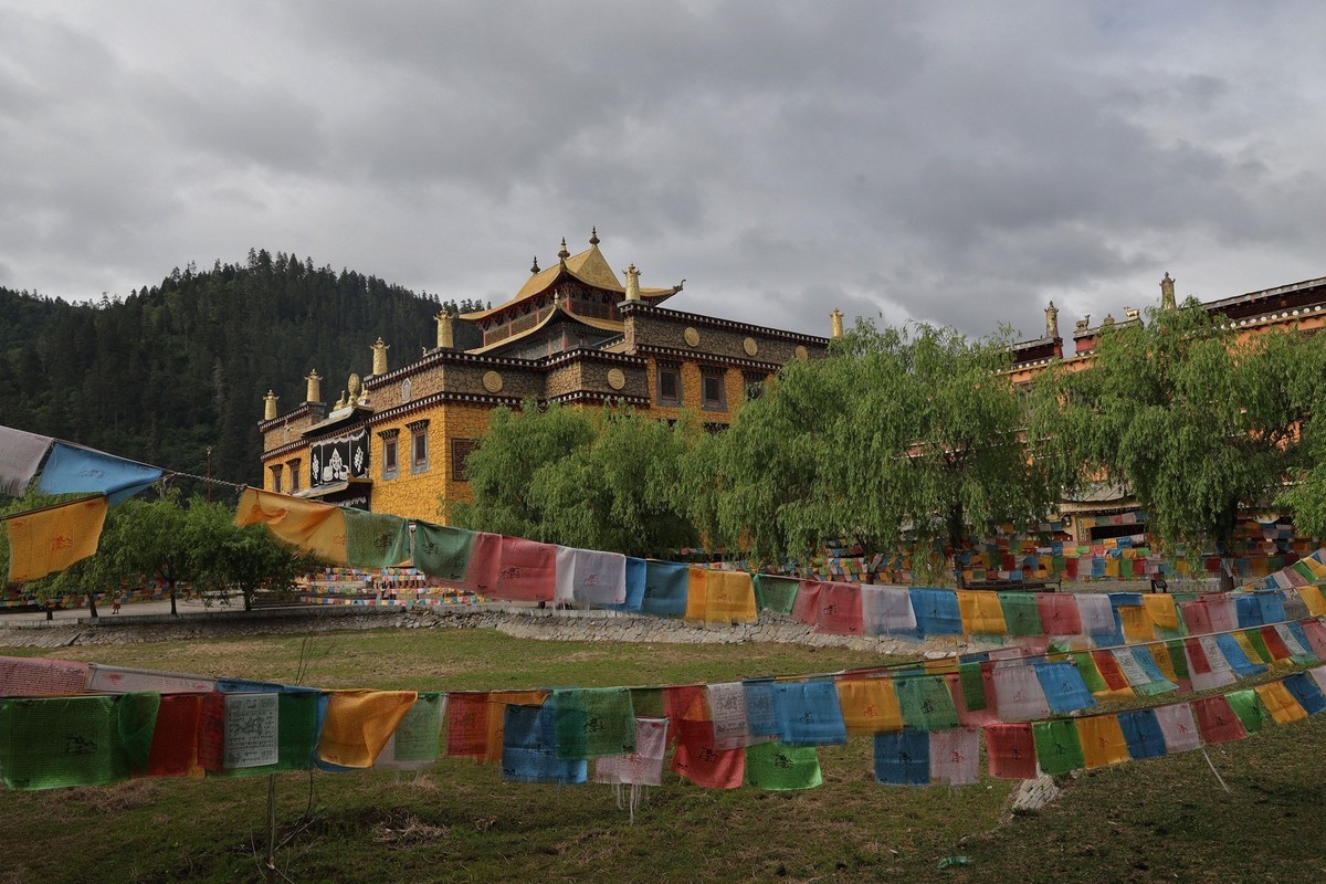 香格里拉--印寺院
