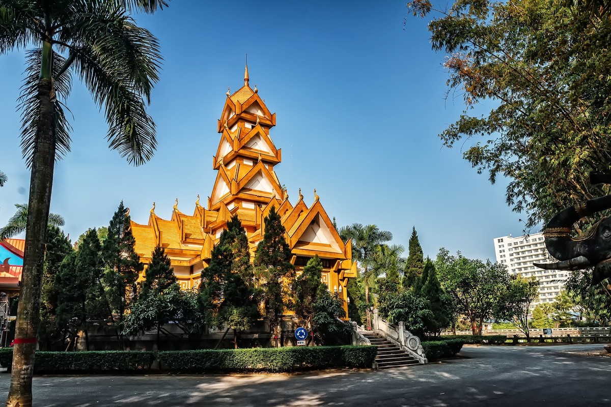 德宏州芒市勐巴娜西珍奇园