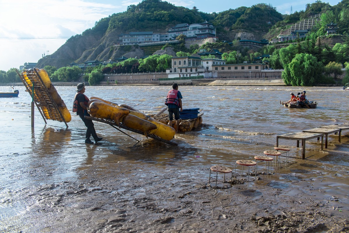 羊皮筏子渡黄河