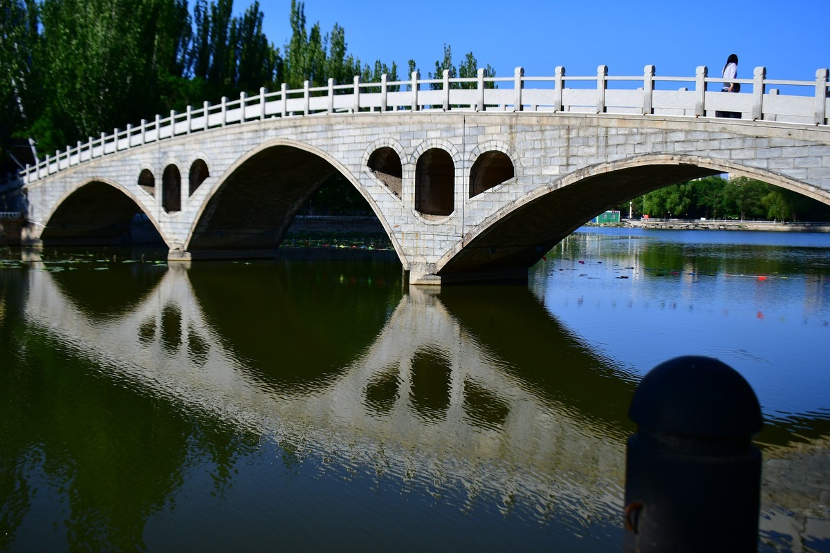 美丽的镜湖公园