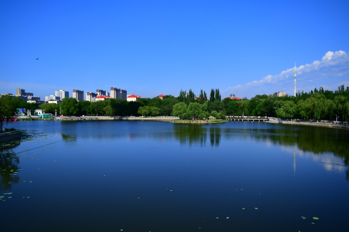 美丽的镜湖公园