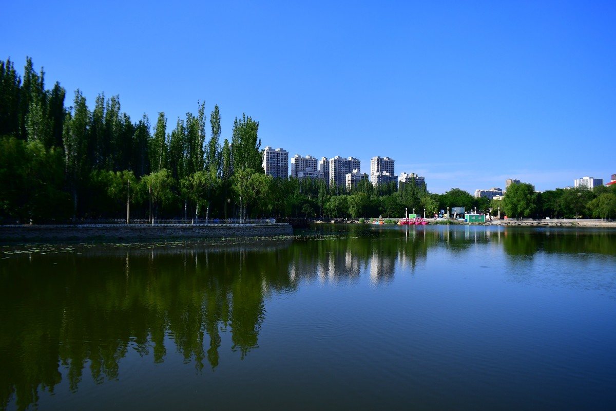 美丽的镜湖公园