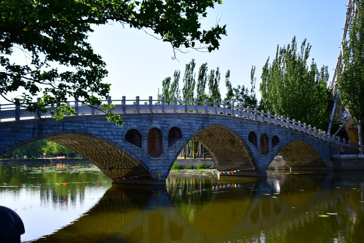 美丽的镜湖公园