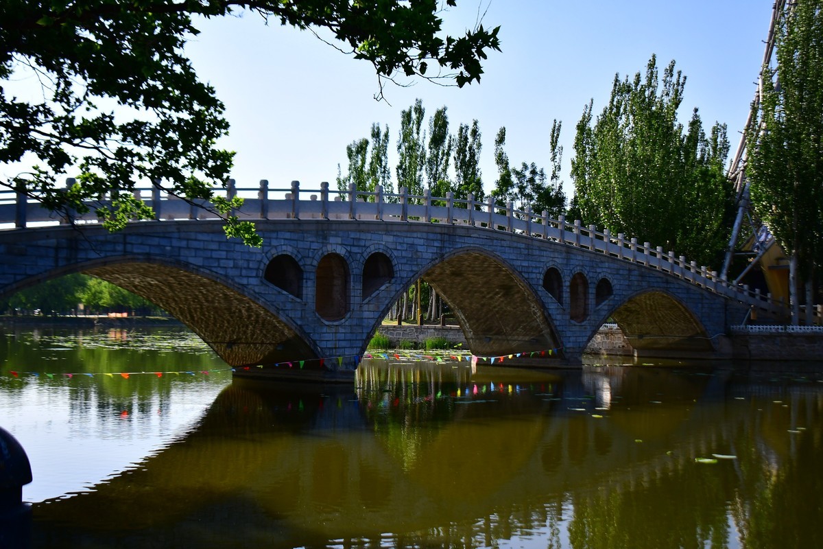 美丽的镜湖公园