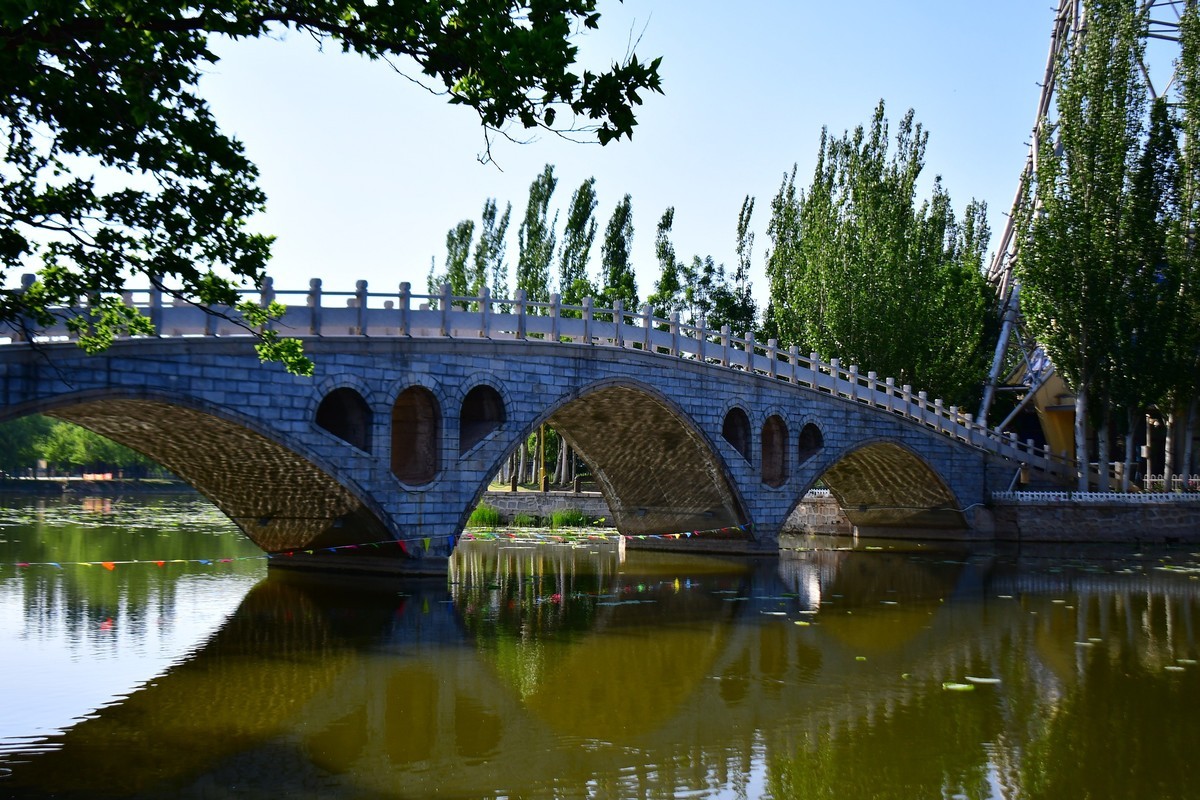 美丽的镜湖公园