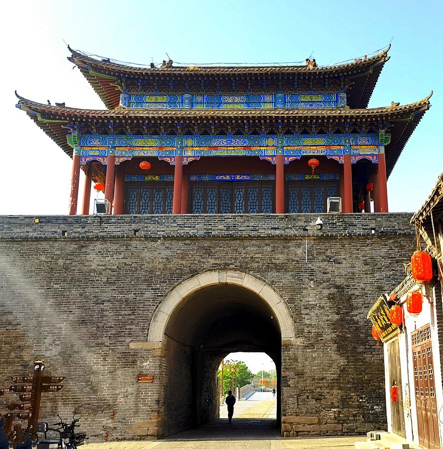 《不老松：纪实摄影》【大好河山系列报導】邯郸游摄！廣府古城 (2)古城内有私人观光車