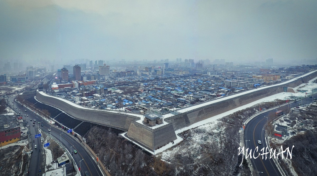 陕西榆林：从古城到新区  钰钏文化