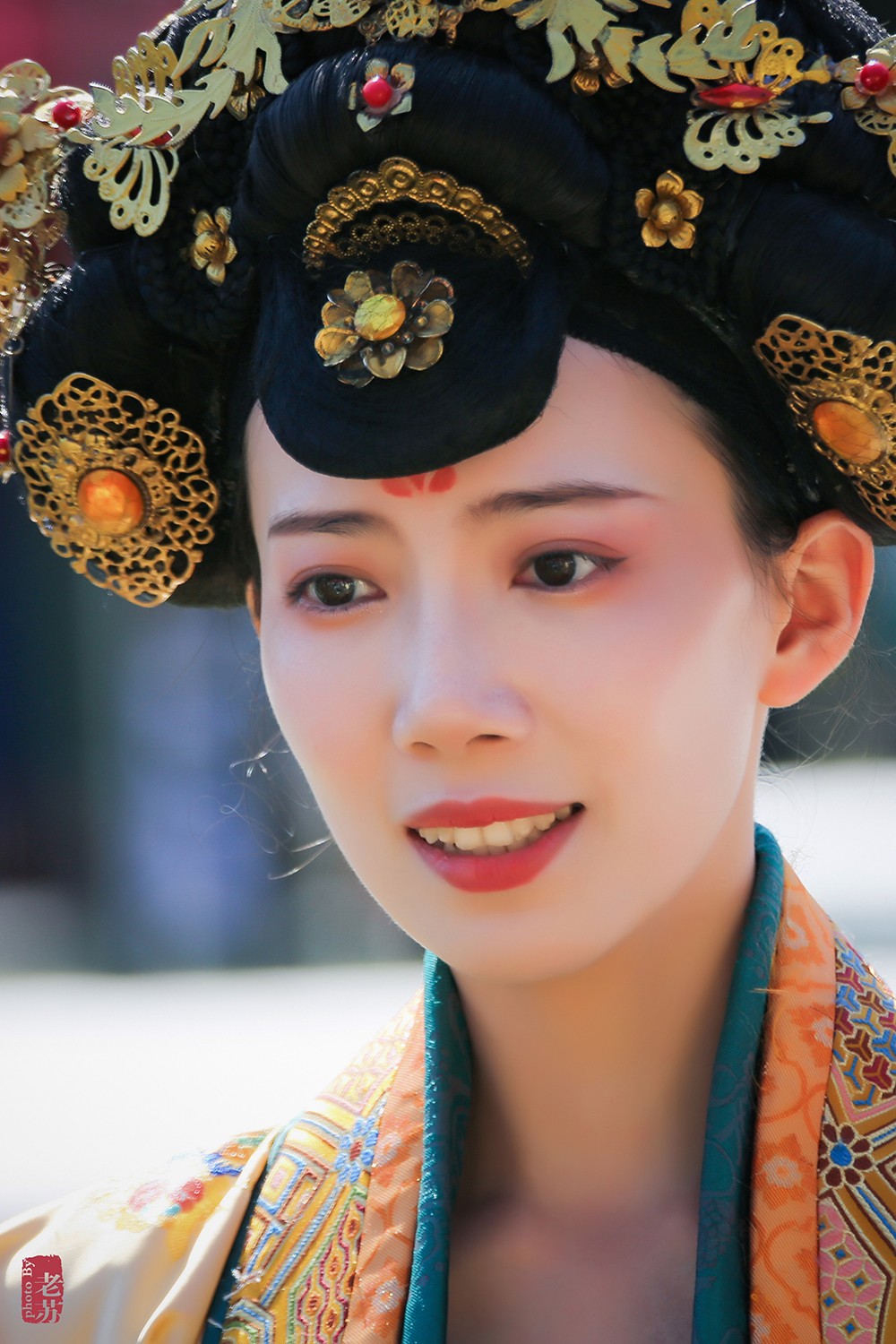 中年油腻男，国庆节追星皮卡晨小姐姐