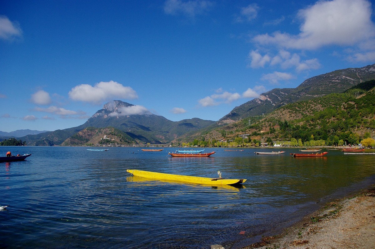 泸沽湖