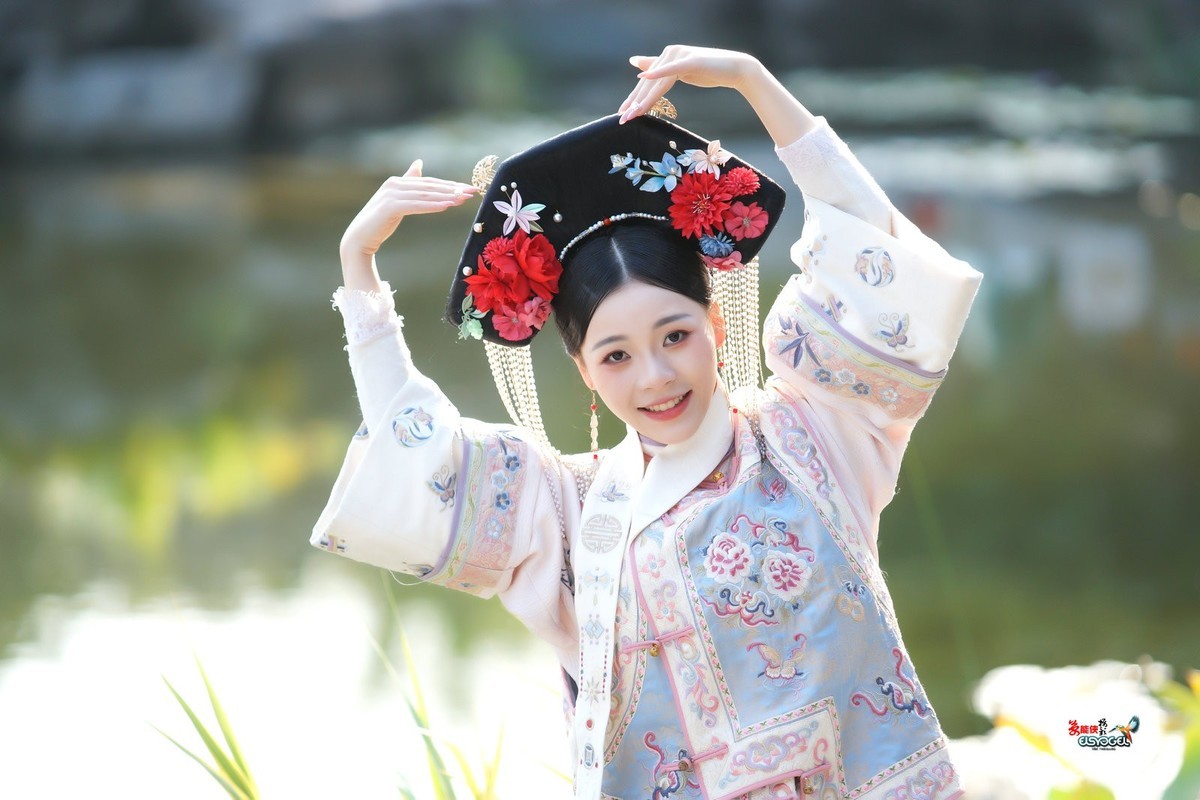 【清汉格格游玩记】---佳佳