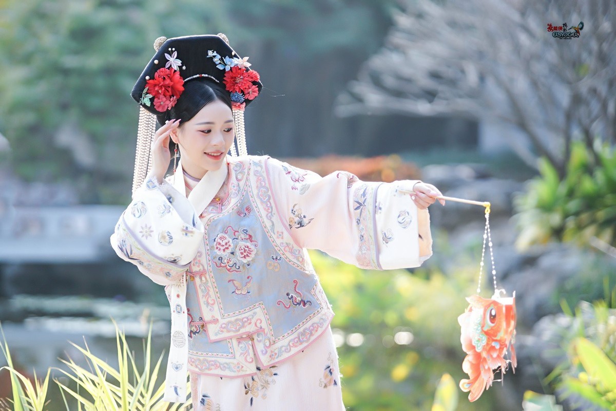 【清汉格格游玩记】---佳佳