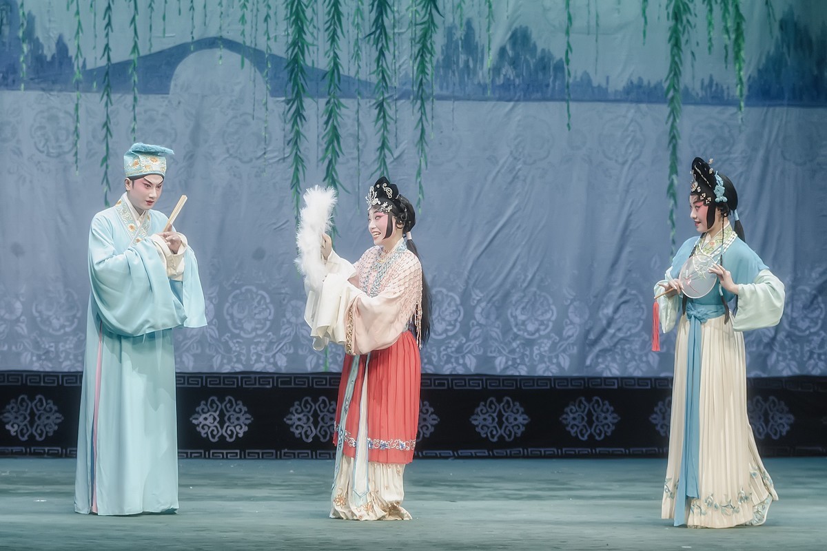 舞台摄影：传统川剧《白蛇传 》之《船舟借伞 · 同舟共渡》