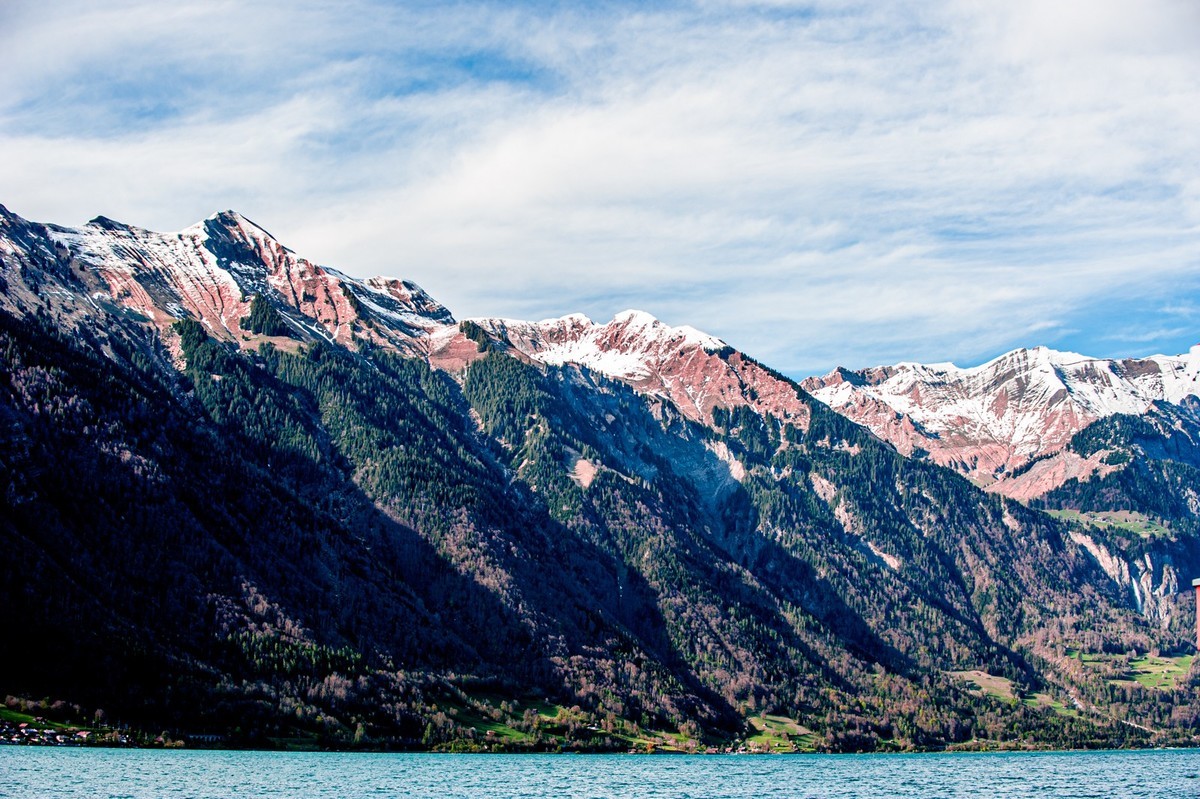 湖摄（瑞士“因特拉肯”）