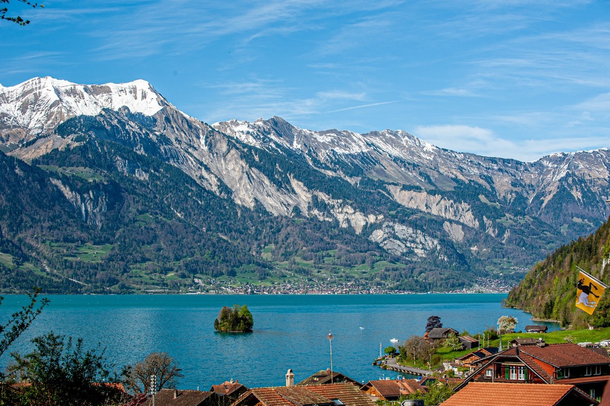 湖摄（瑞士“因特拉肯”）