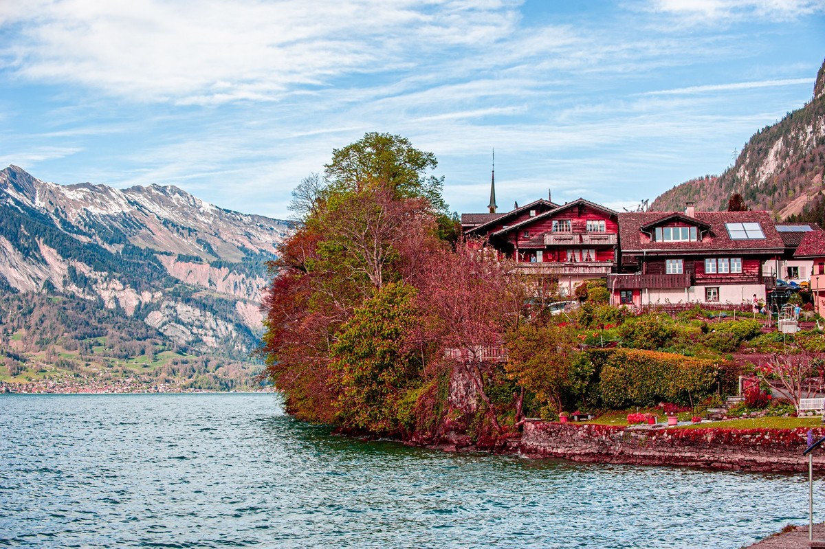 湖摄（瑞士“因特拉肯”）