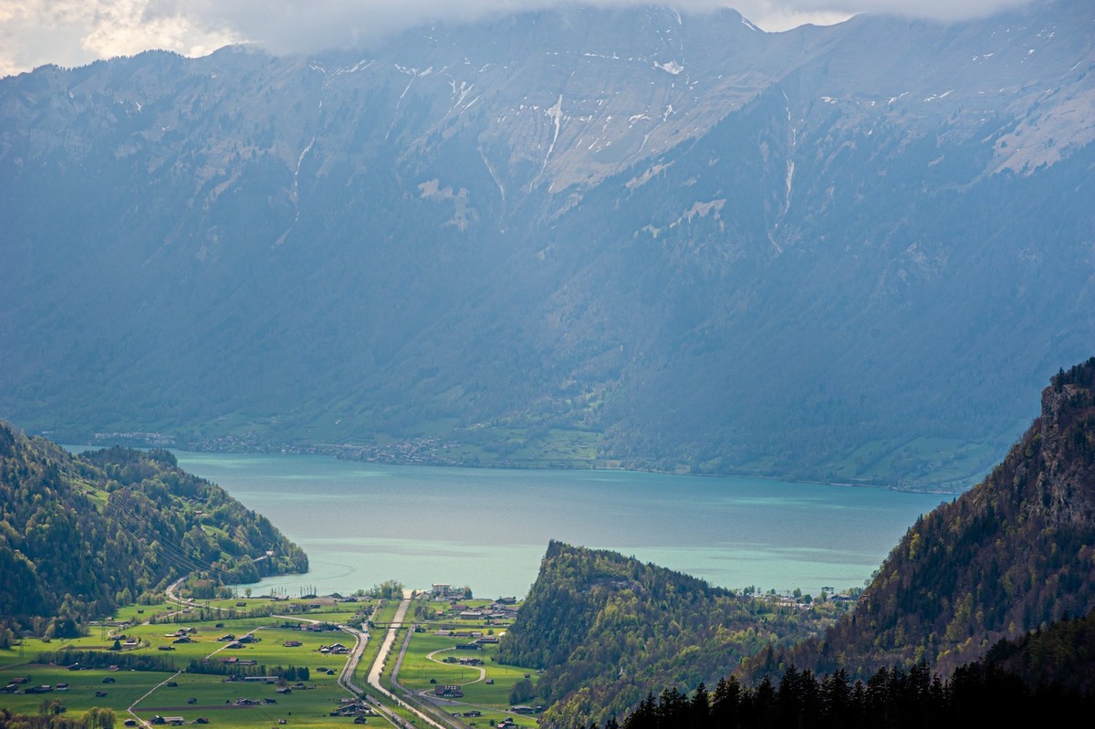 湖摄（瑞士“因特拉肯”）