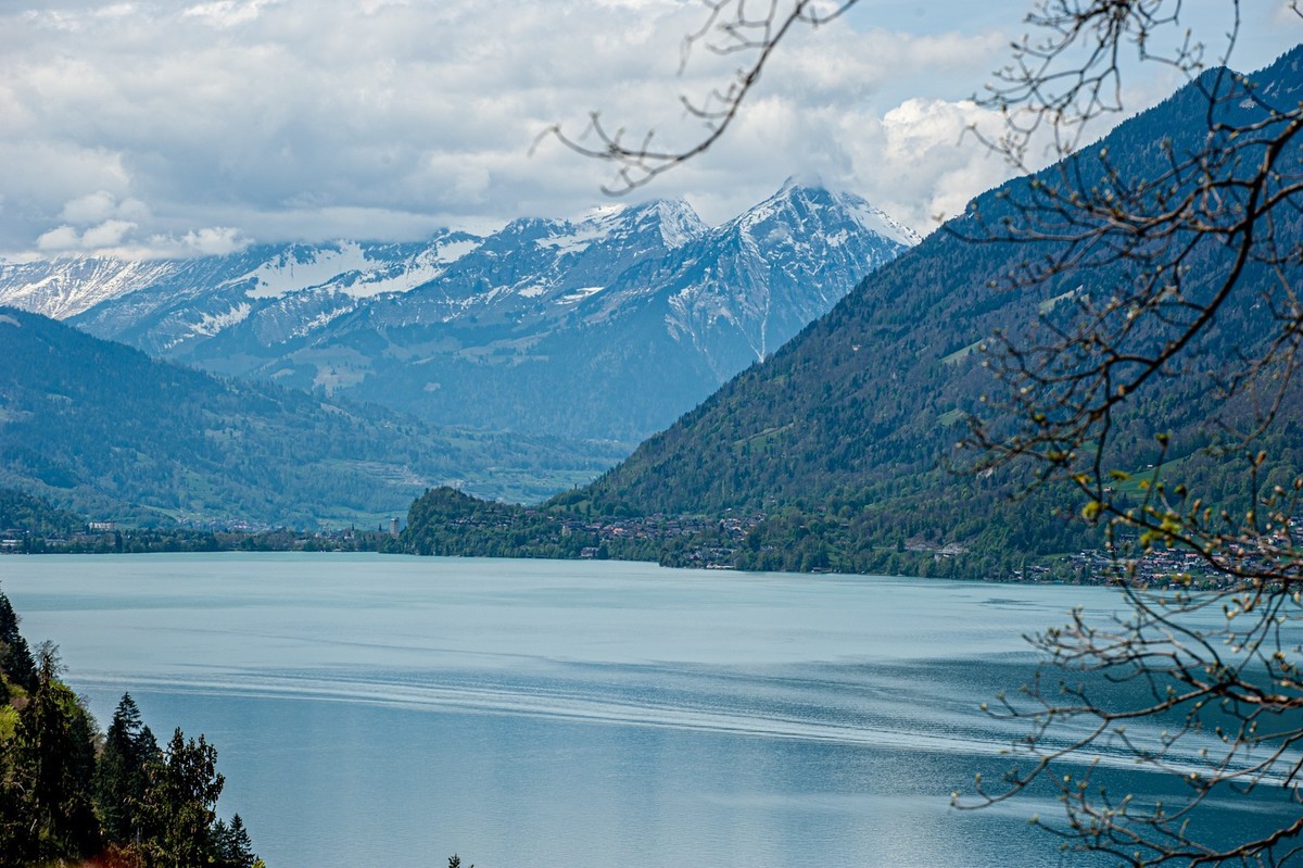 湖摄（瑞士“因特拉肯”）