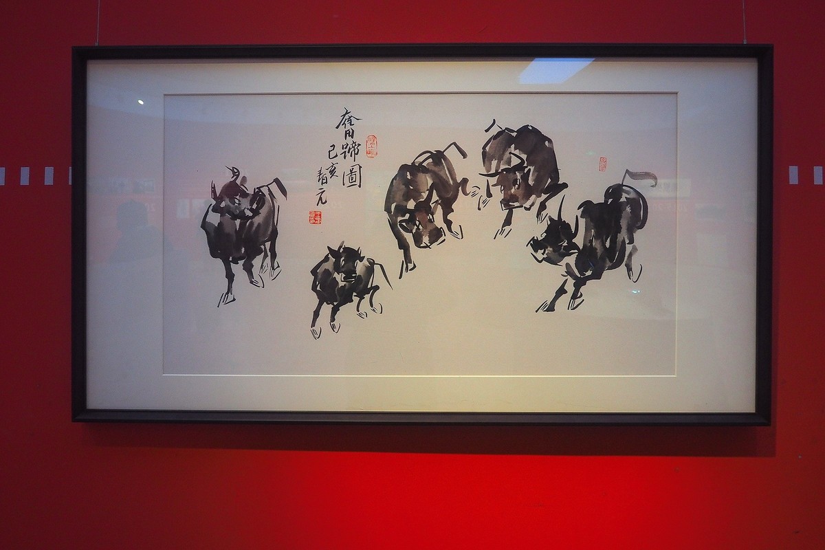 《河北工艺美术职业学院建校60周年回顾展》上