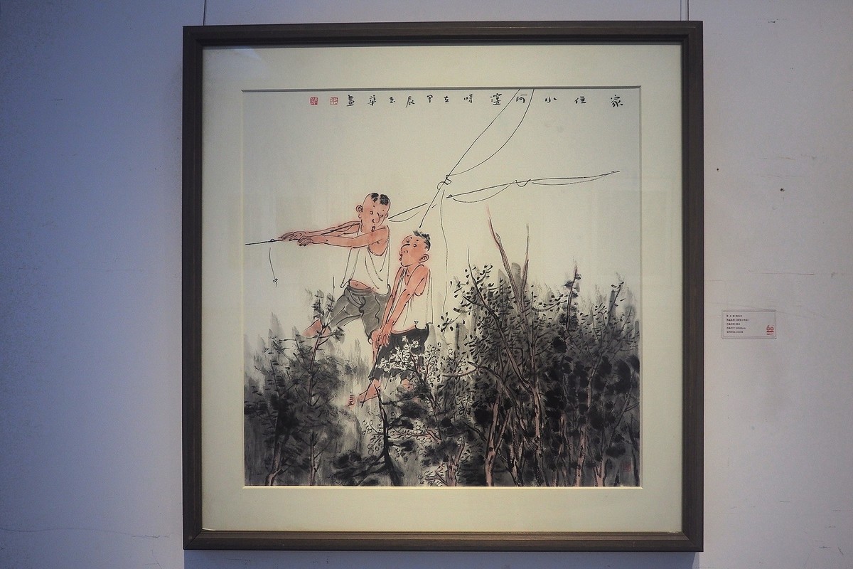 《河北工艺美术职业学院建校60周年回顾展》上