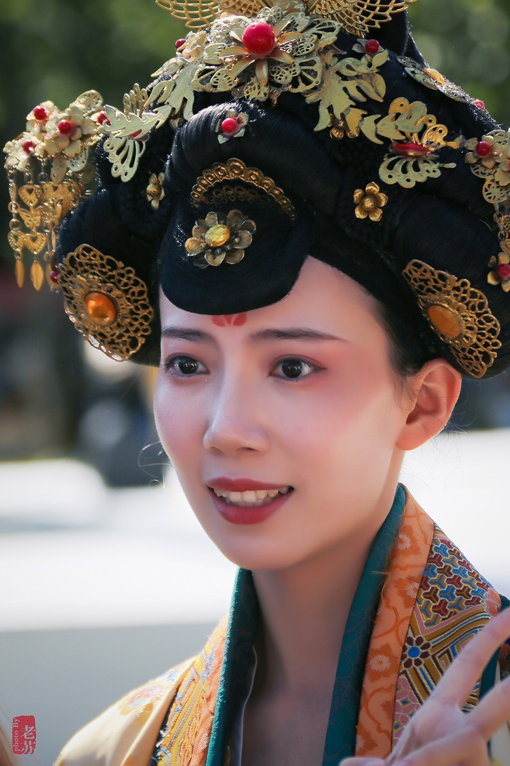 中年油腻男，国庆节追星皮卡晨小姐姐